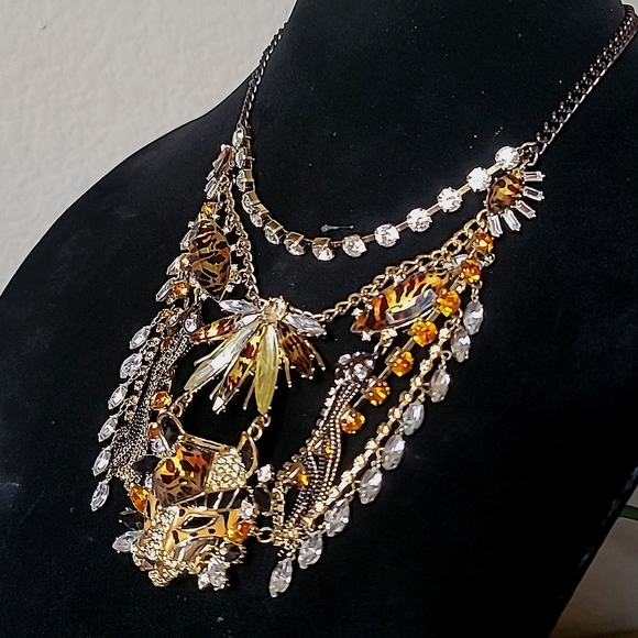 New Vintage! BETSEY JOHNSON Hollywood Glam Tiger Leopard Statement Bib Necklace. - Picture 3 of 13